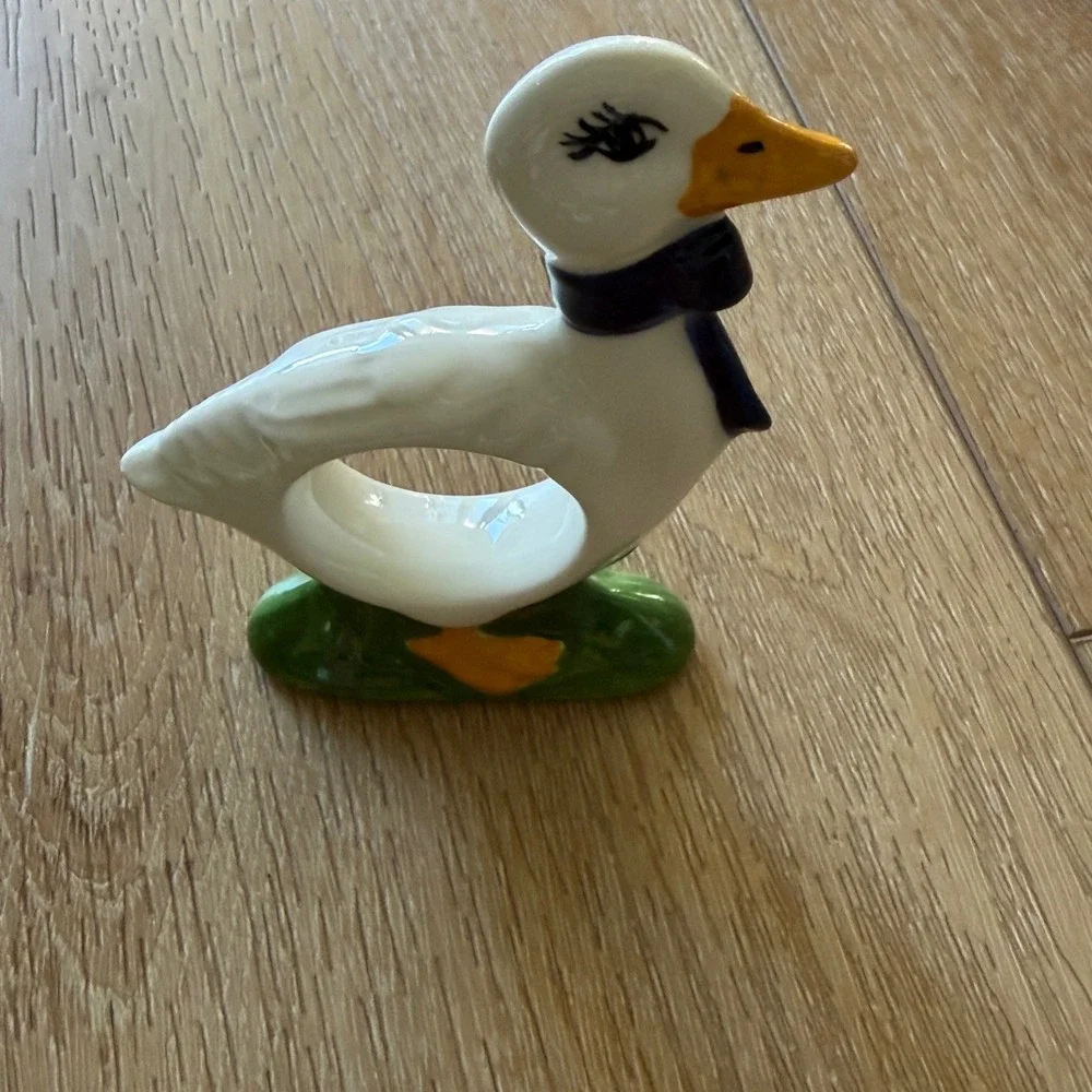 Vintage Ceramic Goose Napkin Rings Set of 9 White Blue Bow Farmhouse Decor